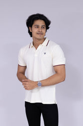 White polo T-shirt with marron details