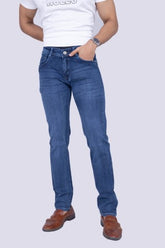 Classic dark wash Regular Fit Stretchable jeans