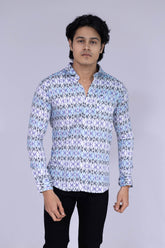 Horizontal pattern printed shirt in blue & white