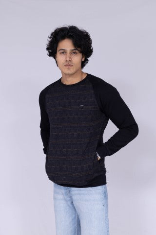 Round neck raglan sleeves sweatshirt