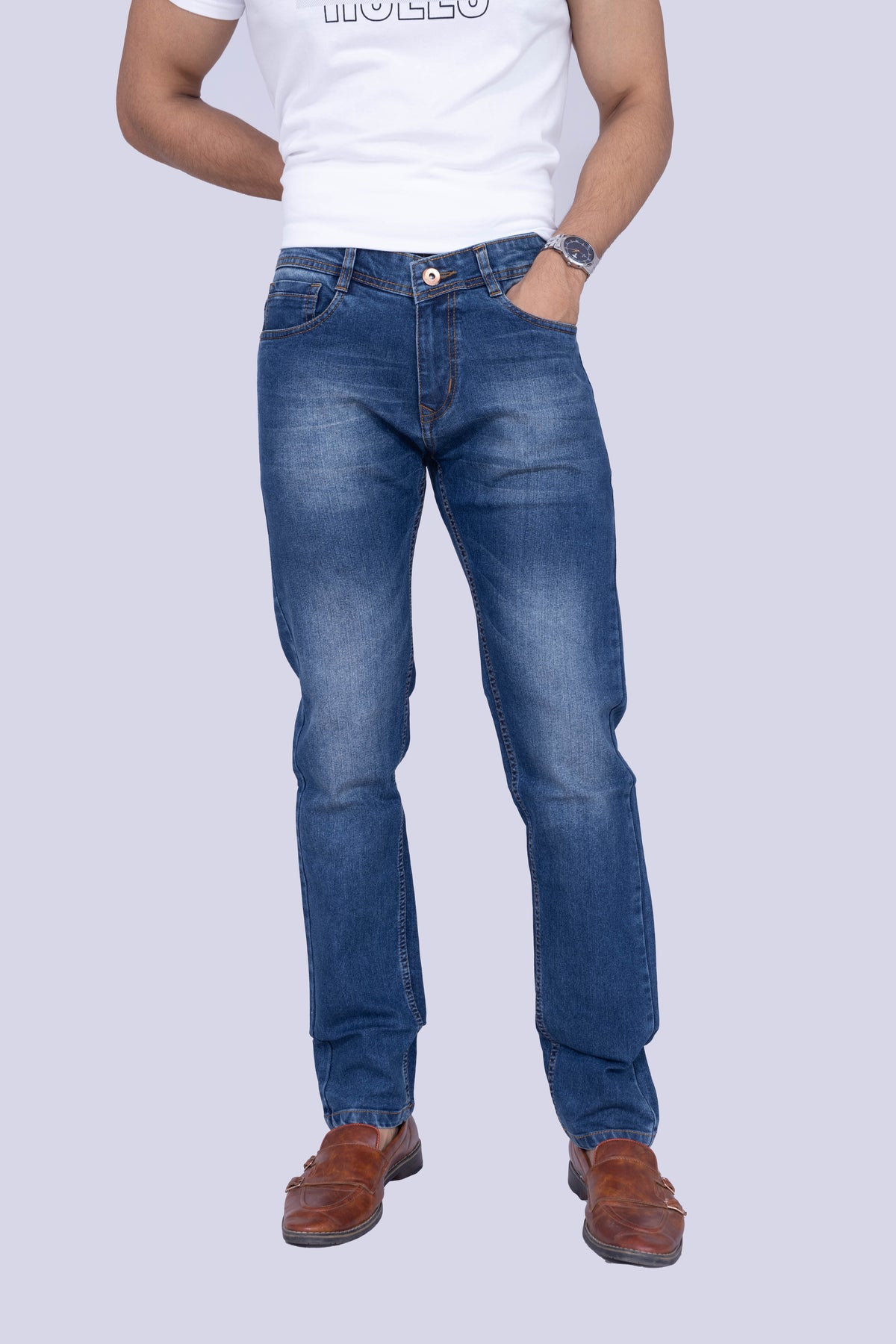 Classic Mid-Wash Indigo Regular fit Jeans